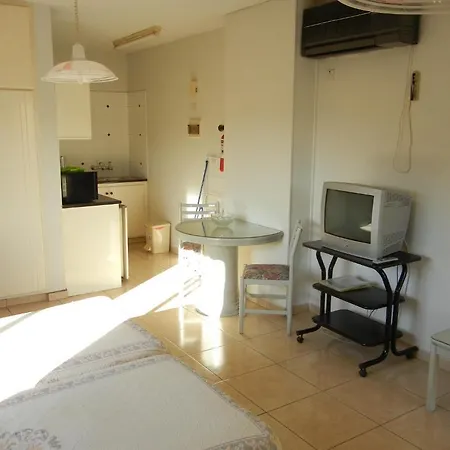 Tsialis 4* Pyla