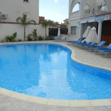 Tsialis 2* Larnaca