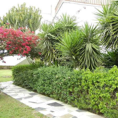 Tsialis Aparthotel 2*