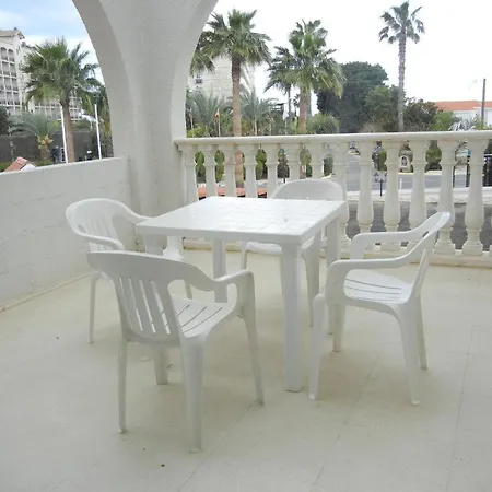 Tsialis 4*
