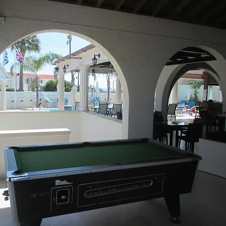 Tsialis Apart-hotel 4*